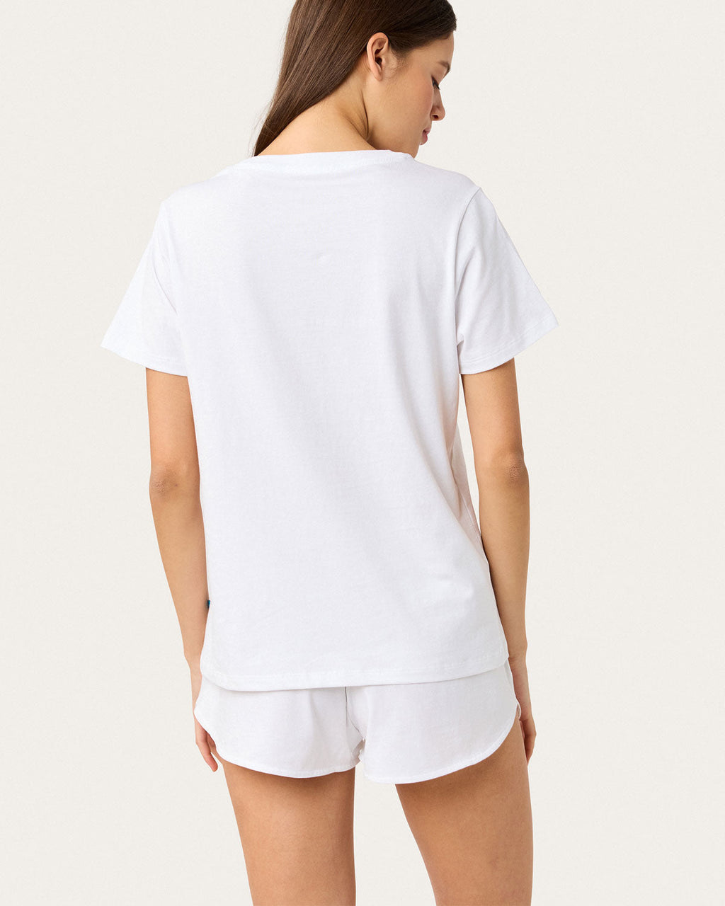 Mia Tee in Chalk