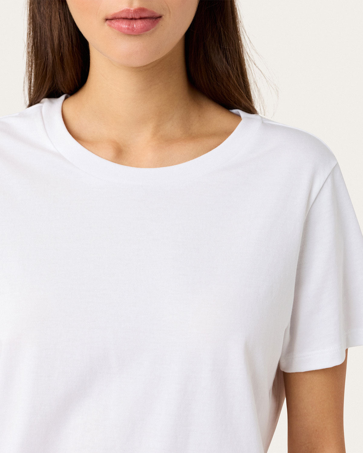 Mia Tee in Chalk
