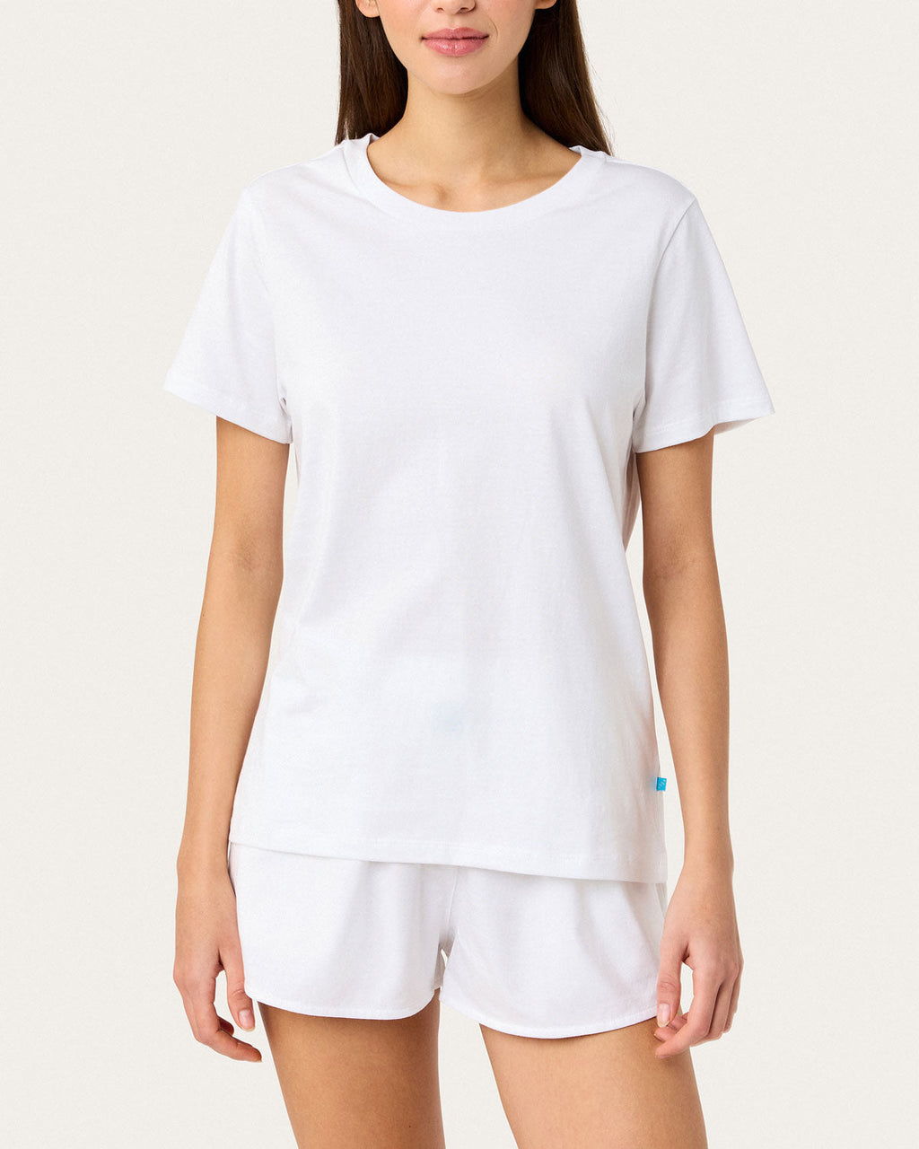 Mia Tee in Chalk